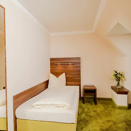 Hotell Säntis 3*