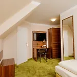 Saentis מלון 3*